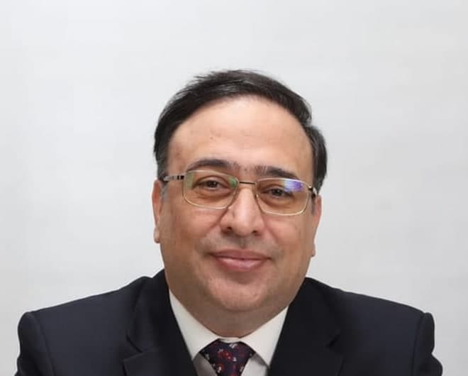 صاحب امتیاز — دکتر مهدی برزویی